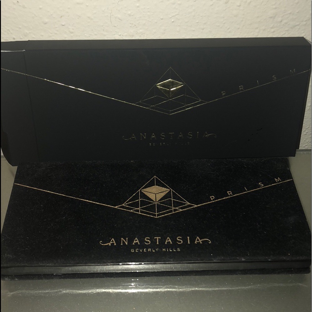 ABH Prism Palette w/ box